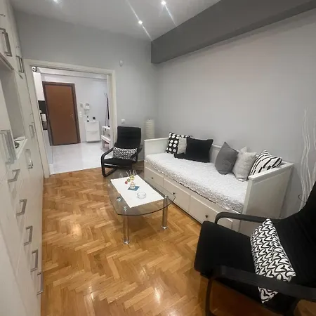 Athenian Escape - Located Near The Heart Of
