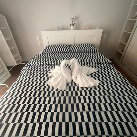 Apartment Athenian Escape - Located Near The Heart Of *